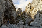 In Cornagera (1311 m) ad anello sui sentieri ‘Cornagera�? e ‘Vetta�? il 30 ottobre 2017  - FOTOGALLERY